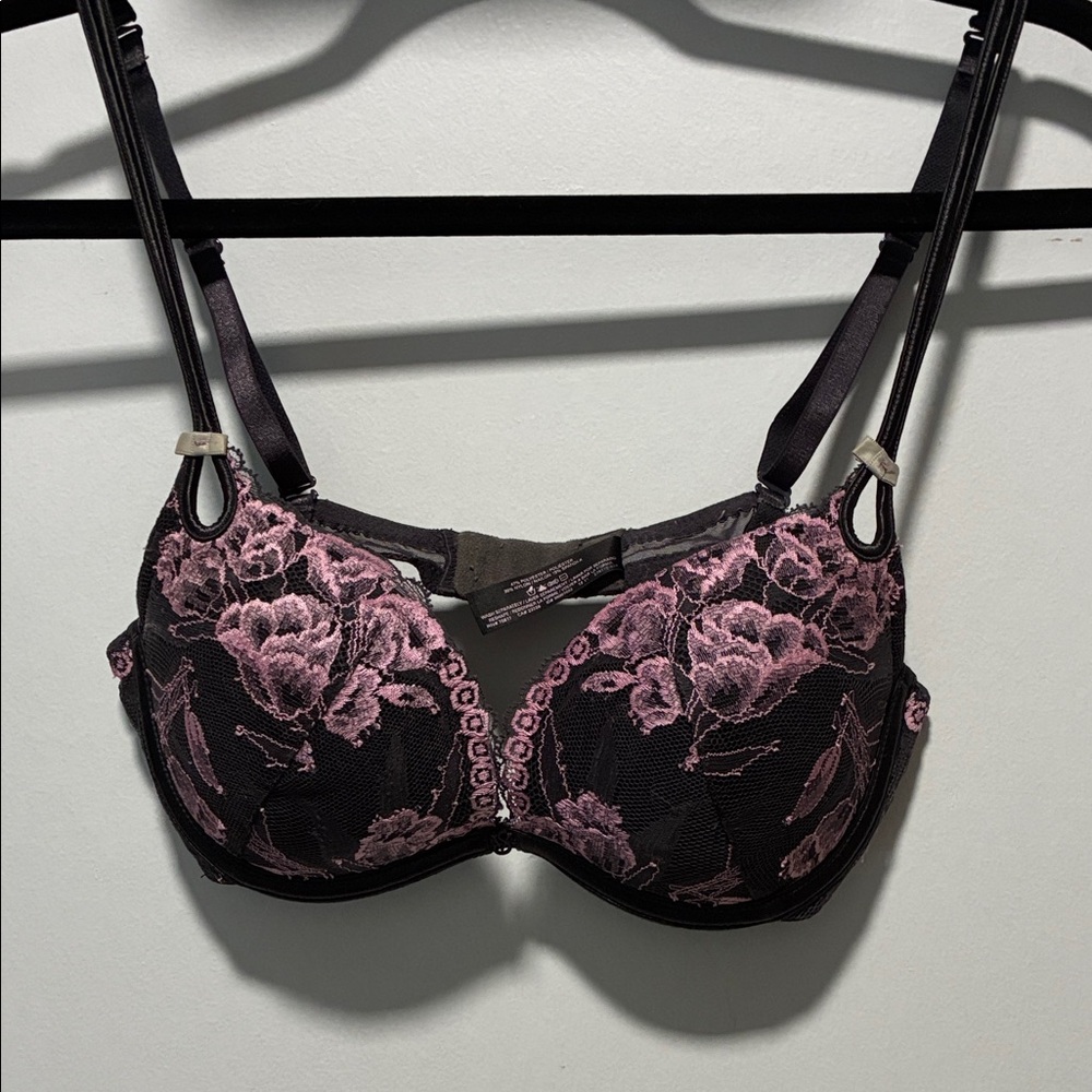 Victoria’s Secret•34B•Sexy Little Things•Elegant Stormy-Black & Pink Lace Bra